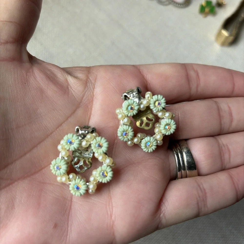 Lot Of 16 Vtg Easter/spring/ St Pats Jewlery- Clip Ons, Bracelets, Pin, Necklace
